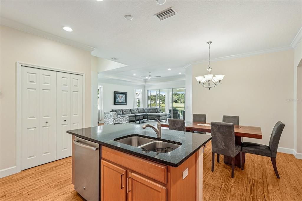 Active With Contract: $349,900 (3 beds, 2 baths, 1568 Square Feet)