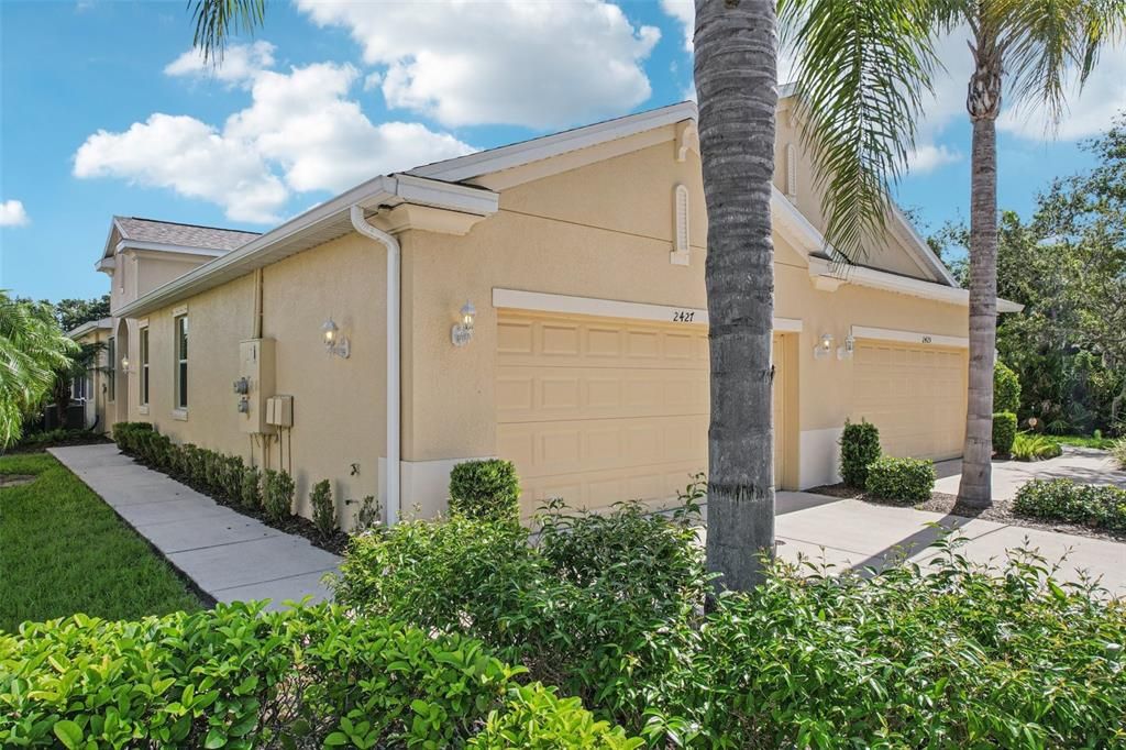 Active With Contract: $349,900 (3 beds, 2 baths, 1568 Square Feet)