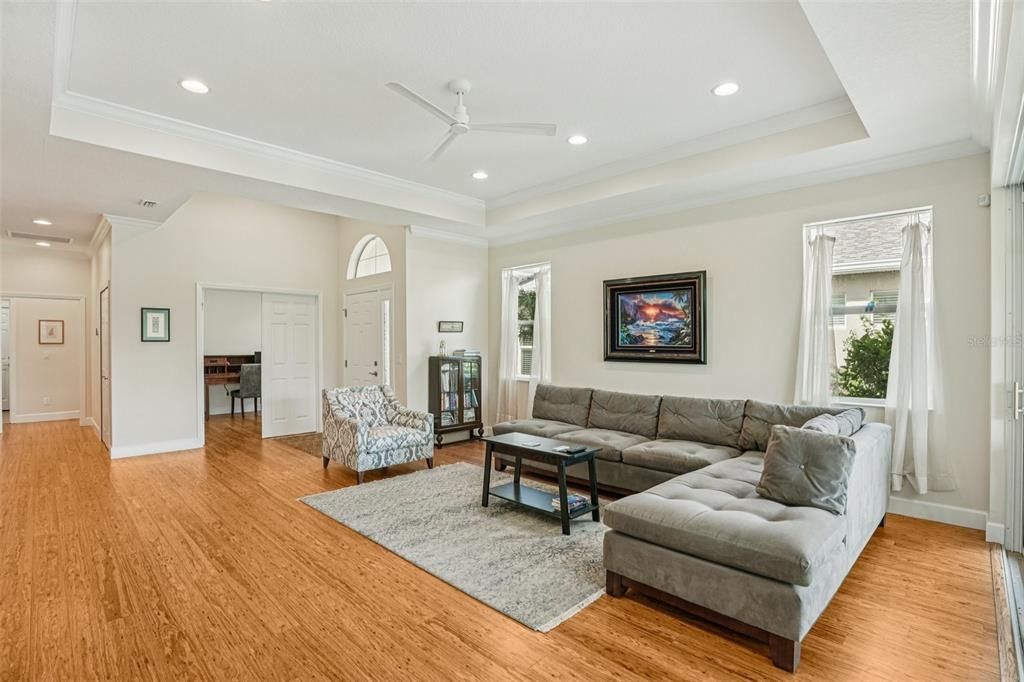 Active With Contract: $349,900 (3 beds, 2 baths, 1568 Square Feet)