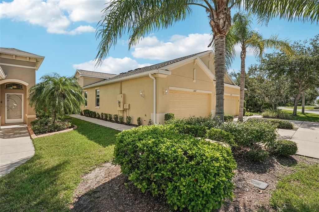 Active With Contract: $349,900 (3 beds, 2 baths, 1568 Square Feet)