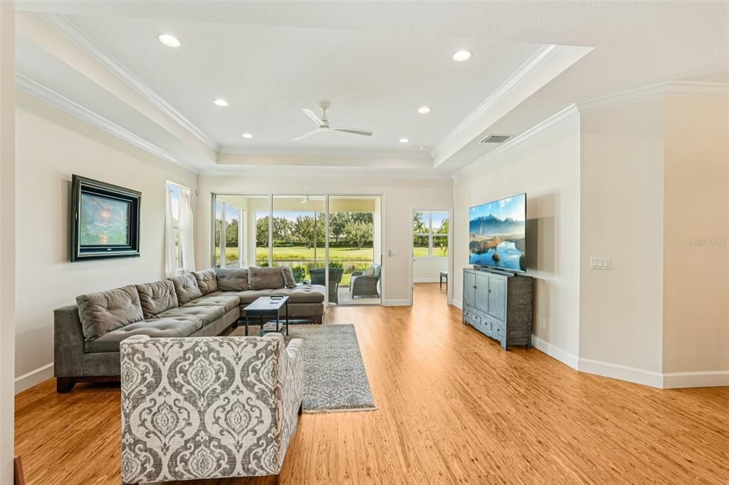 Active With Contract: $349,900 (3 beds, 2 baths, 1568 Square Feet)