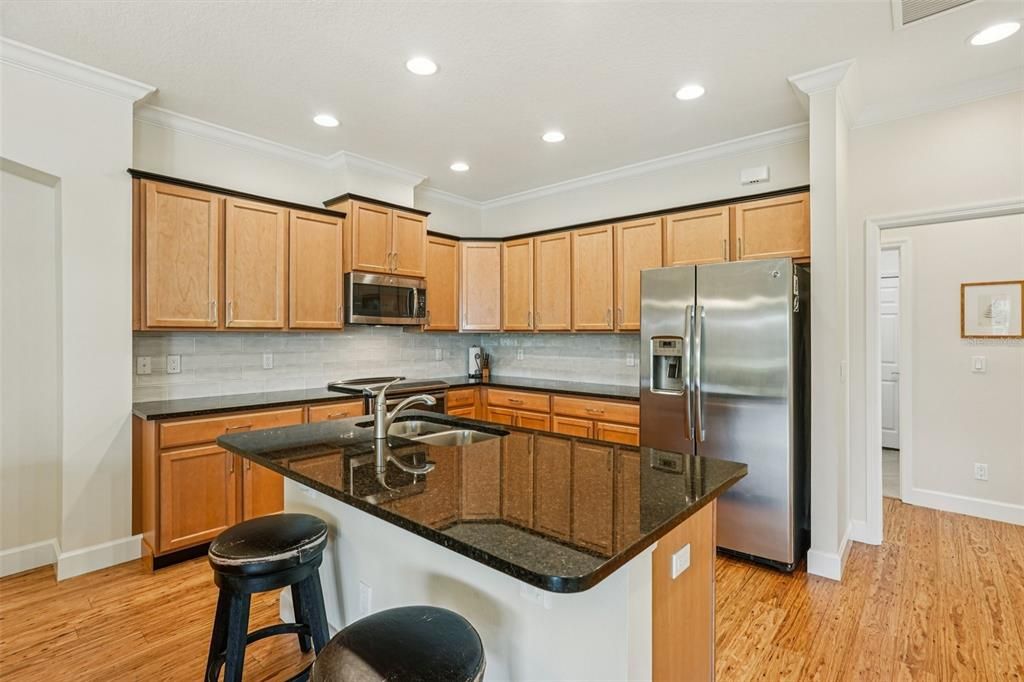 Active With Contract: $349,900 (3 beds, 2 baths, 1568 Square Feet)