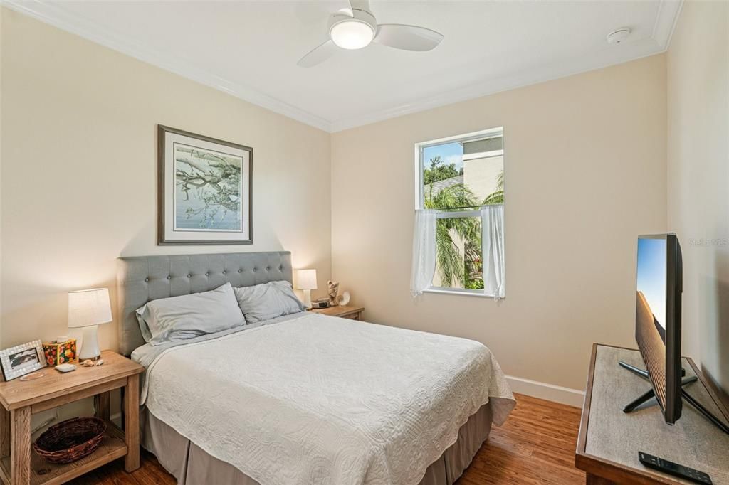 Active With Contract: $349,900 (3 beds, 2 baths, 1568 Square Feet)