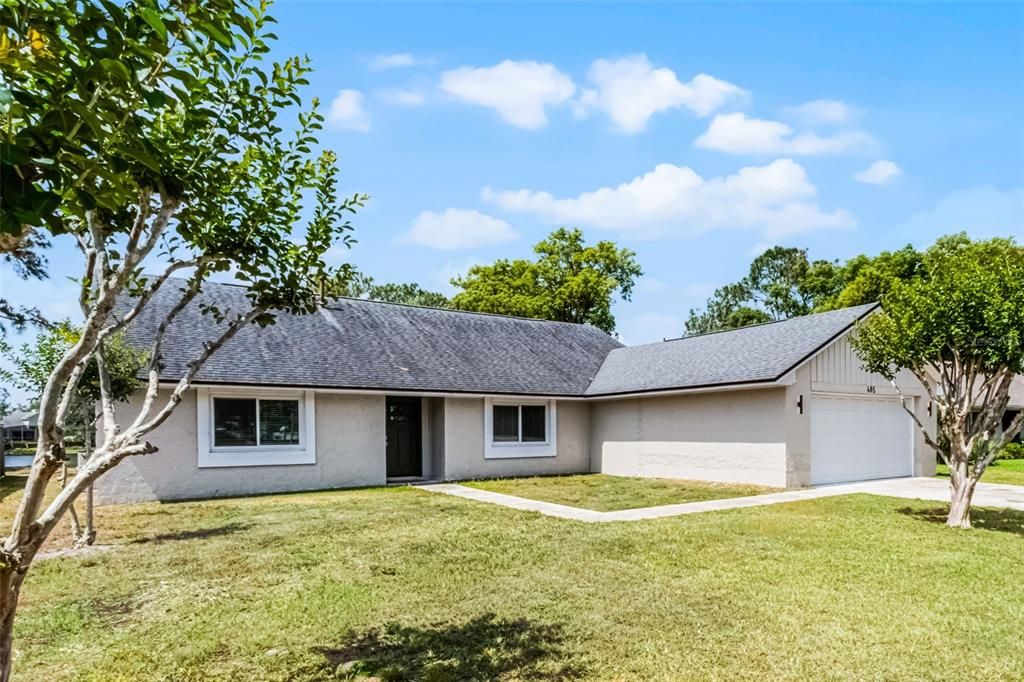 For Rent: $3,350 (4 beds, 2 baths, 1966 Square Feet)