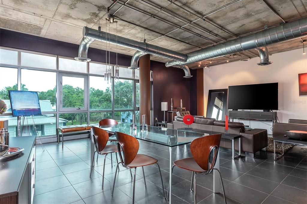 For Sale: $355,000 (1 beds, 2 baths, 1465 Square Feet)