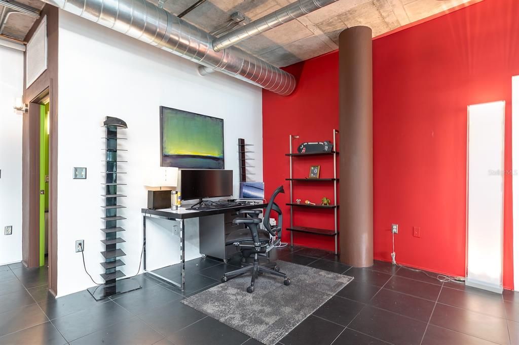 For Sale: $355,000 (1 beds, 2 baths, 1465 Square Feet)
