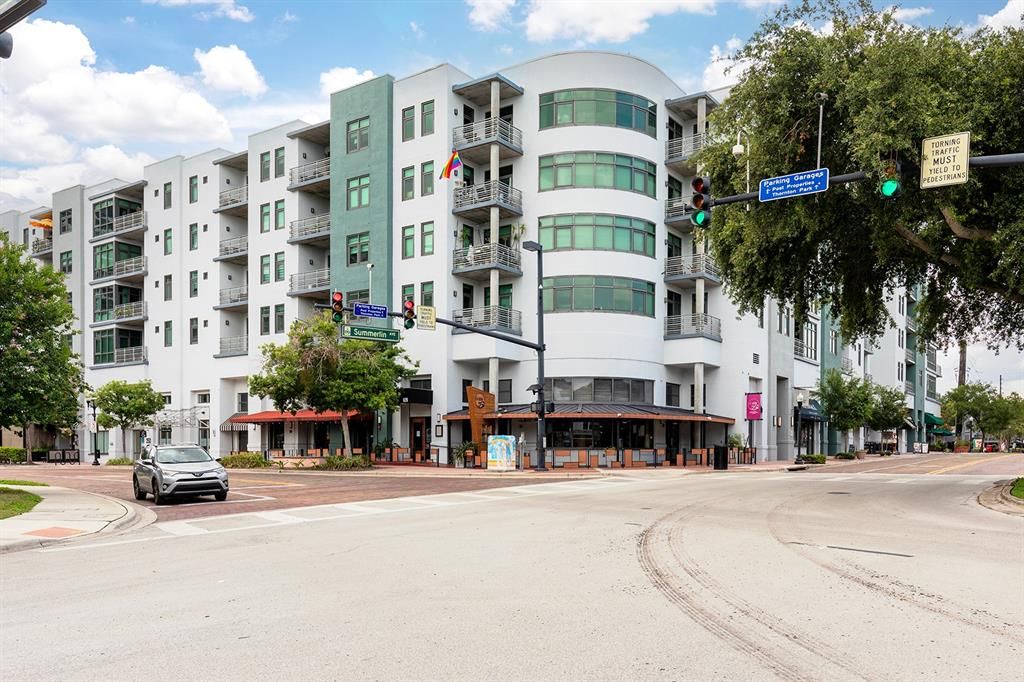 For Sale: $355,000 (1 beds, 2 baths, 1465 Square Feet)