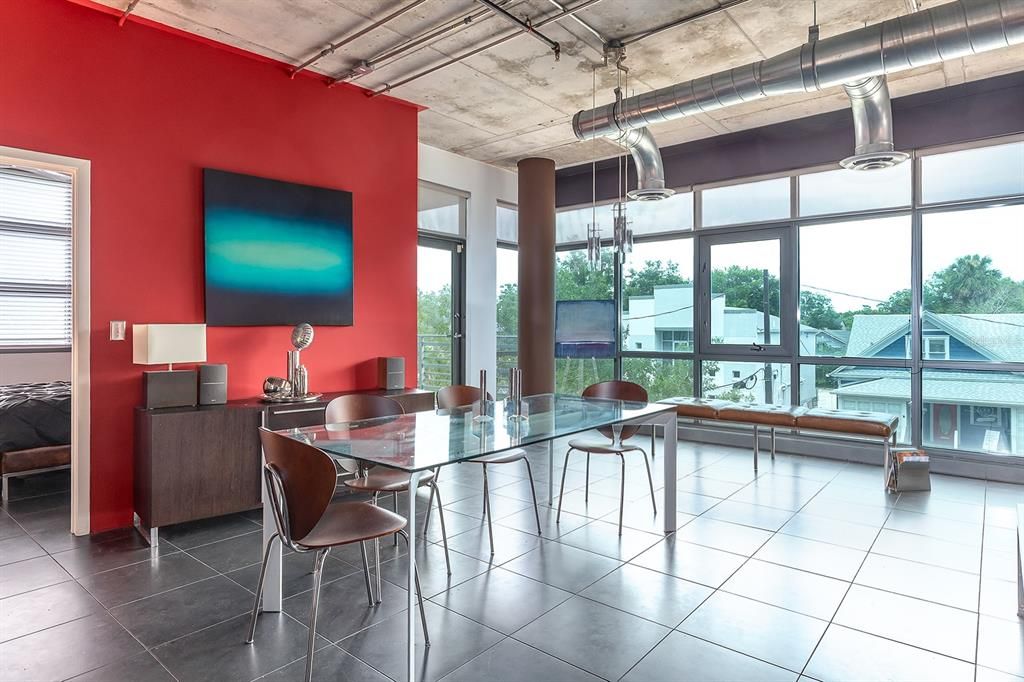 For Sale: $355,000 (1 beds, 2 baths, 1465 Square Feet)