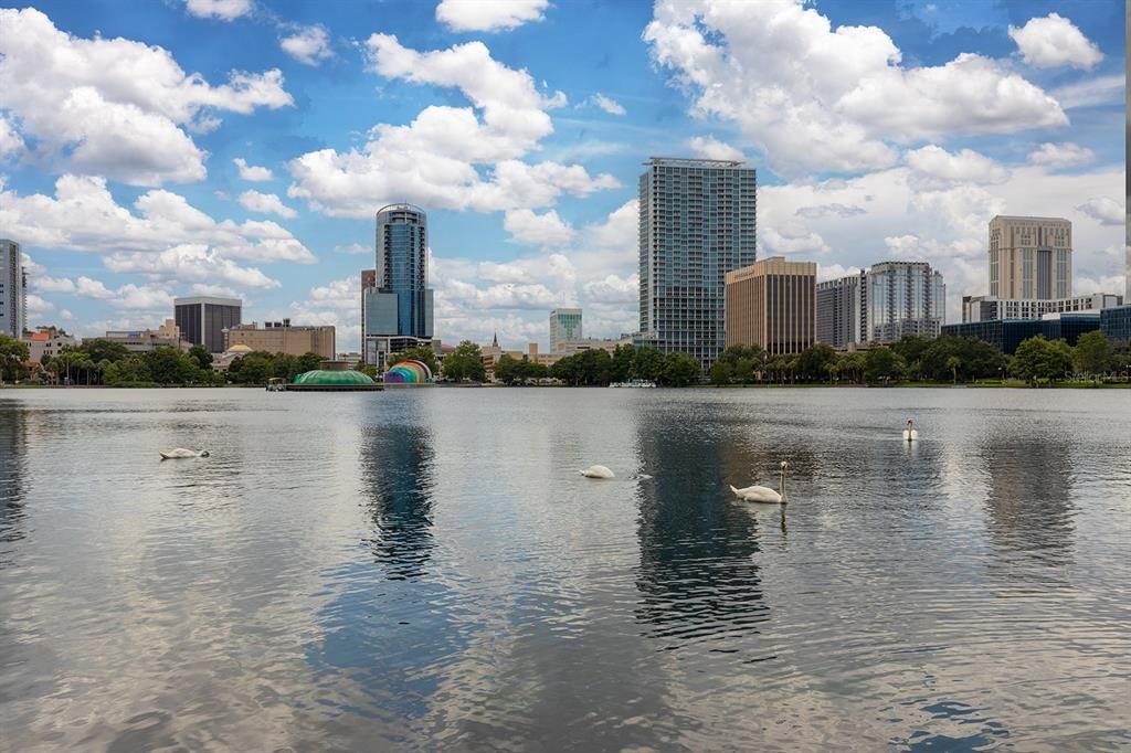 For Sale: $355,000 (1 beds, 2 baths, 1465 Square Feet)