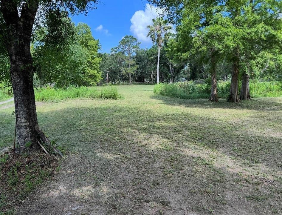 En Venta: $220,000 (1.05 acres)