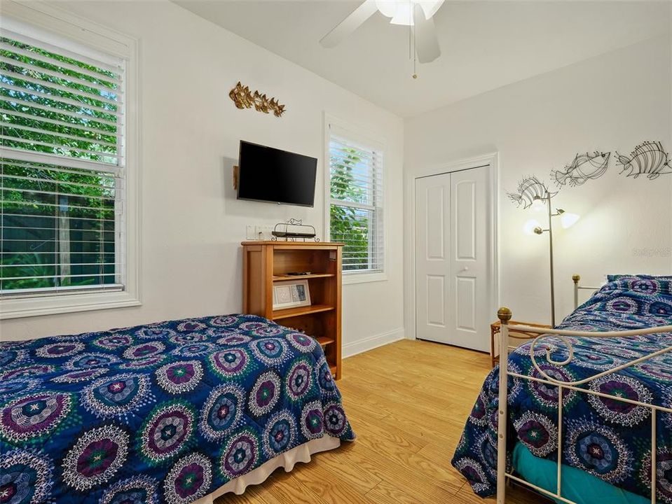 For Sale: $1,895,000 (3 beds, 3 baths, 2962 Square Feet)