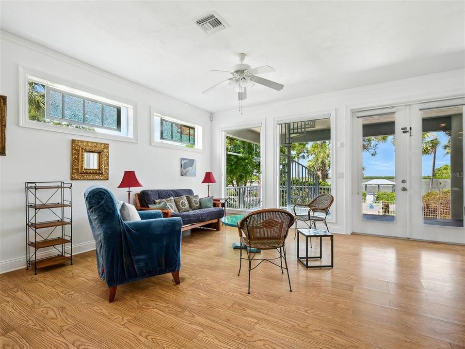 For Sale: $1,895,000 (3 beds, 3 baths, 2962 Square Feet)