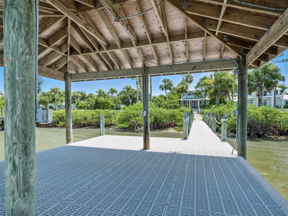 For Sale: $1,895,000 (3 beds, 3 baths, 2962 Square Feet)