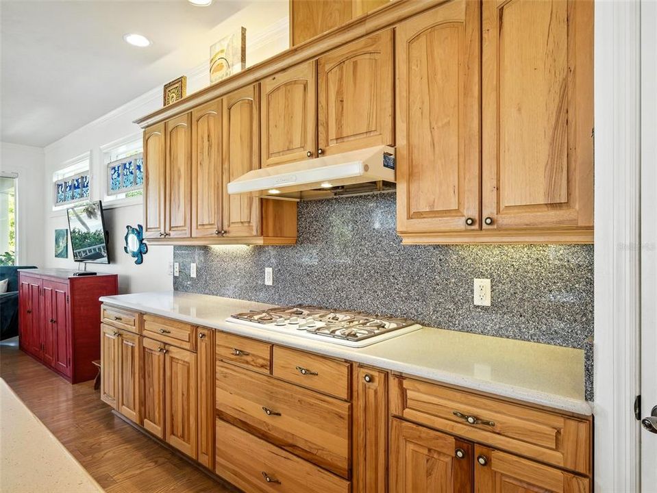 For Sale: $1,895,000 (3 beds, 3 baths, 2962 Square Feet)