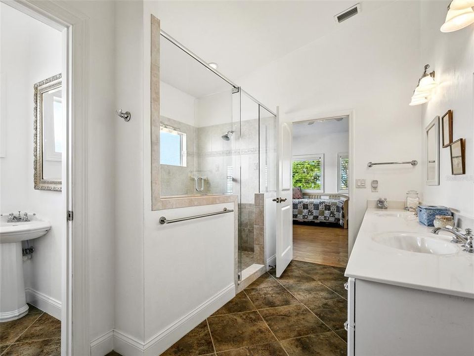 For Sale: $1,895,000 (3 beds, 3 baths, 2962 Square Feet)