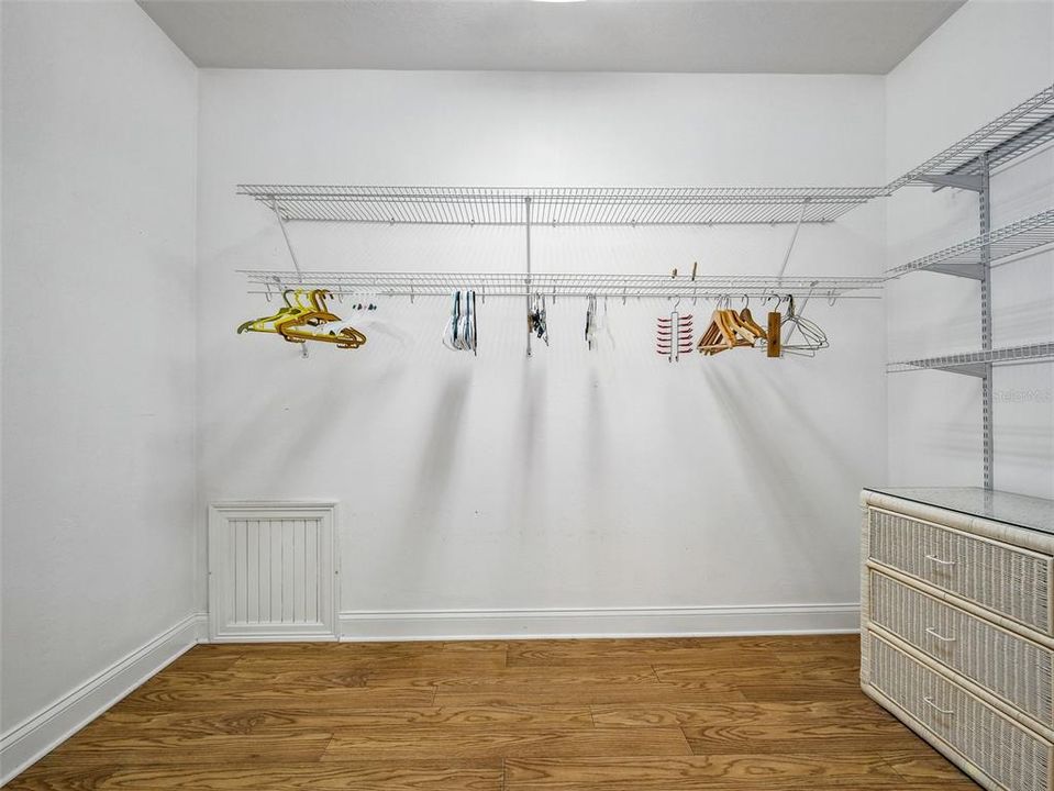 For Sale: $1,895,000 (3 beds, 3 baths, 2962 Square Feet)