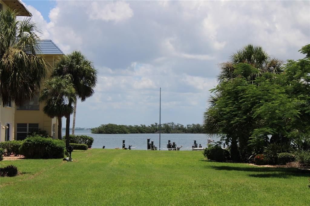 出租: $2,495 (2 贝兹, 2 浴室, 1007 平方英尺)