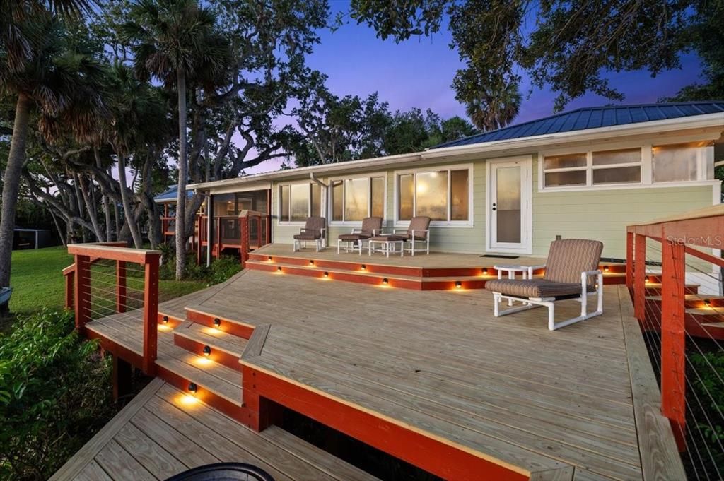 For Sale: $1,749,000 (3 beds, 3 baths, 1963 Square Feet)