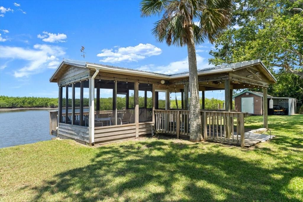 For Sale: $1,749,000 (3 beds, 3 baths, 1963 Square Feet)