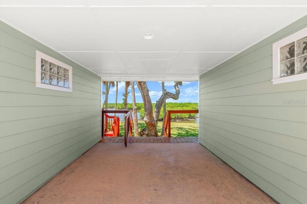 For Sale: $1,749,000 (3 beds, 3 baths, 1963 Square Feet)