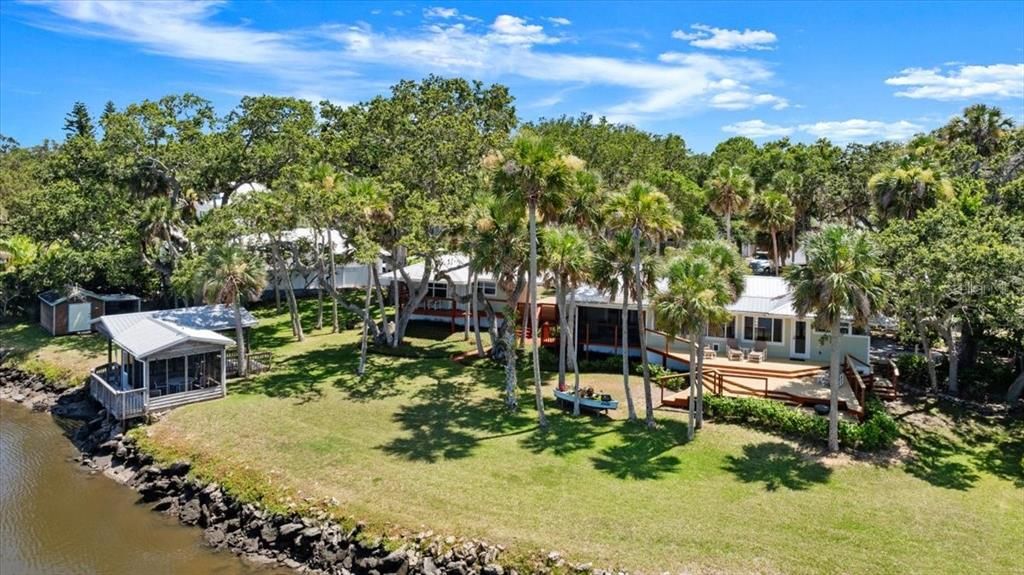 For Sale: $1,749,000 (3 beds, 3 baths, 1963 Square Feet)