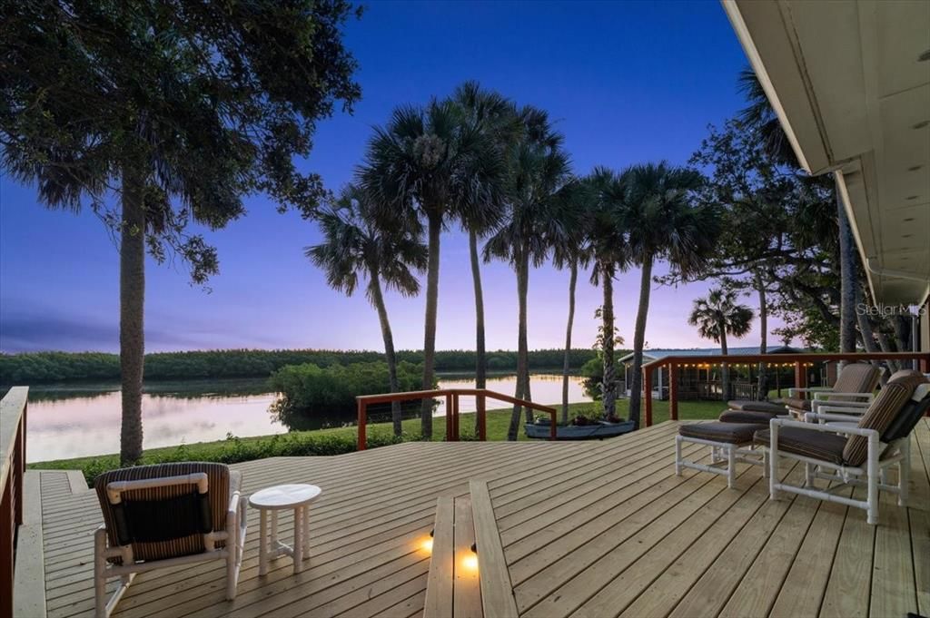 For Sale: $1,749,000 (3 beds, 3 baths, 1963 Square Feet)