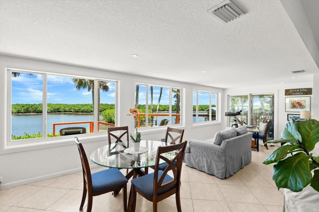 For Sale: $1,749,000 (3 beds, 3 baths, 1963 Square Feet)