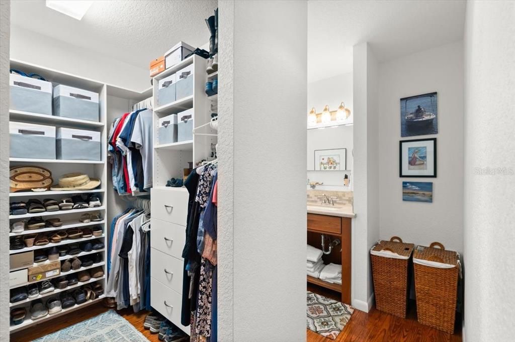 For Sale: $1,749,000 (3 beds, 3 baths, 1963 Square Feet)