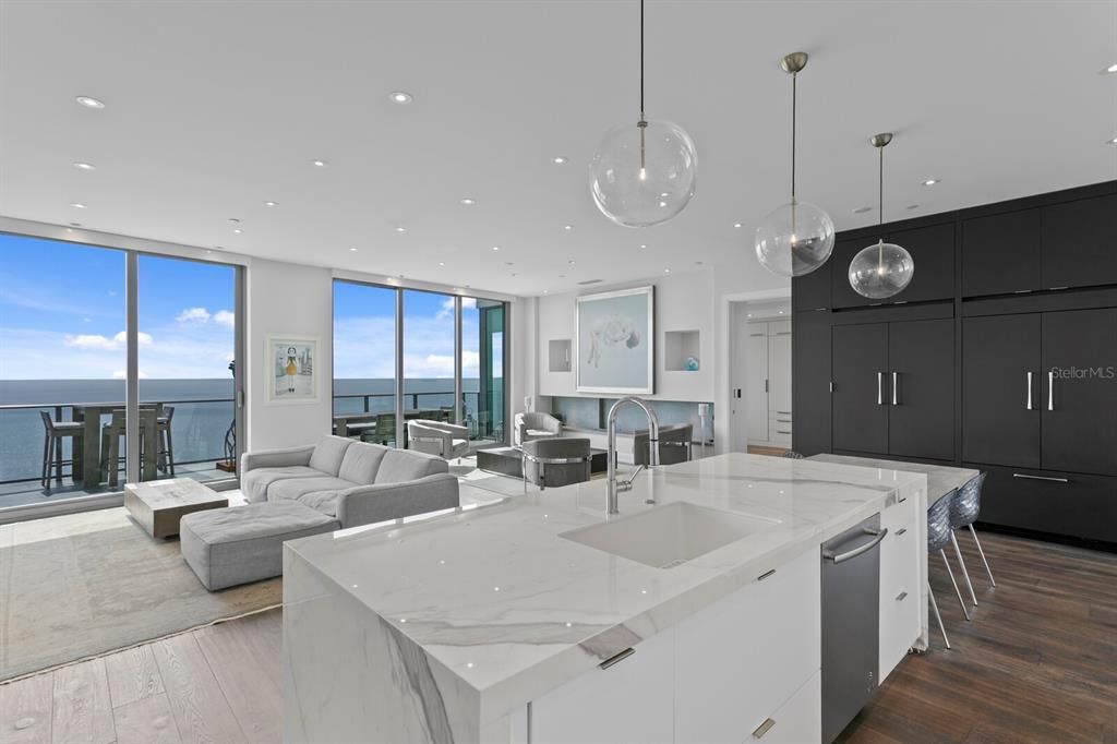 For Sale: $7,000,000 (3 beds, 3 baths, 4005 Square Feet)