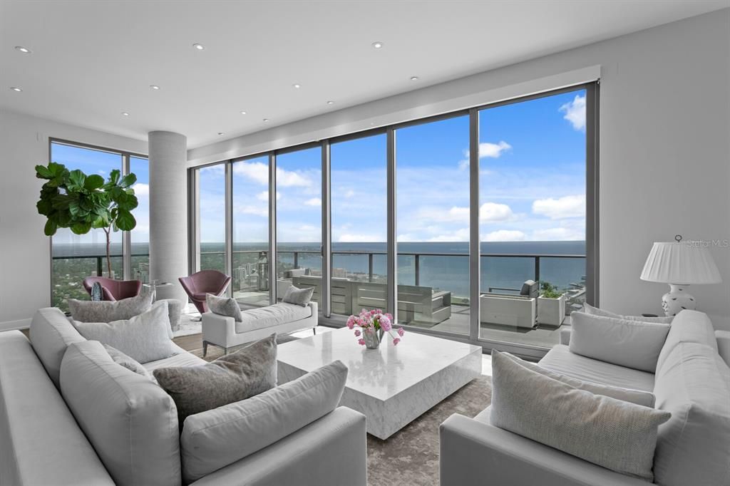 For Sale: $7,000,000 (3 beds, 3 baths, 4005 Square Feet)