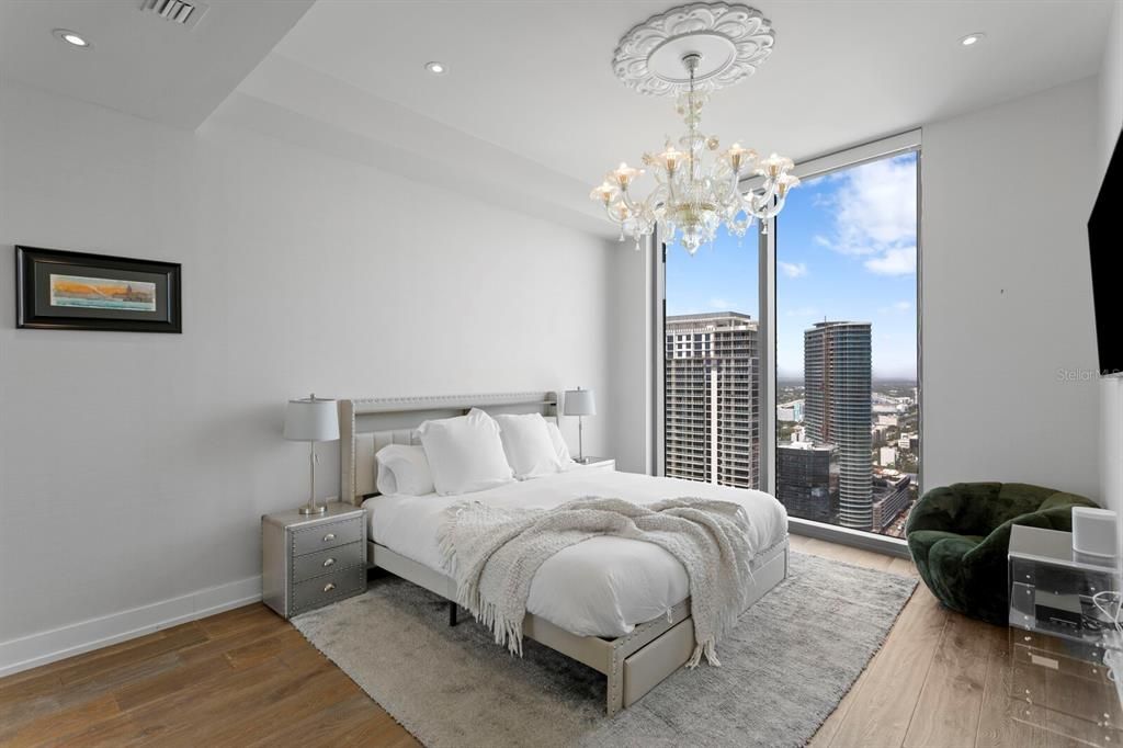 For Sale: $7,000,000 (3 beds, 3 baths, 4005 Square Feet)