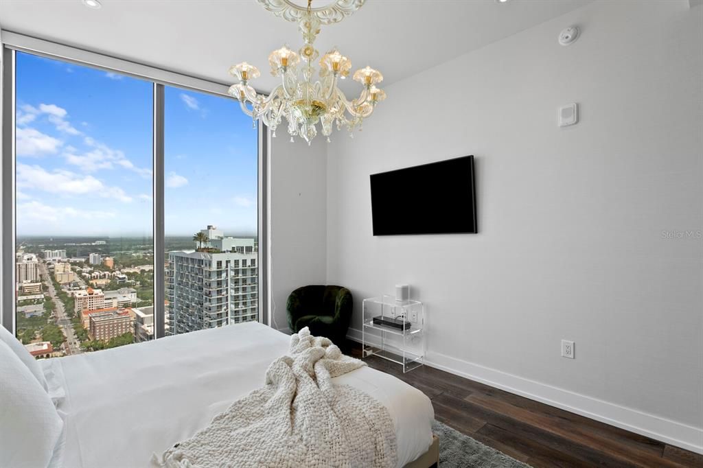 For Sale: $7,000,000 (3 beds, 3 baths, 4005 Square Feet)