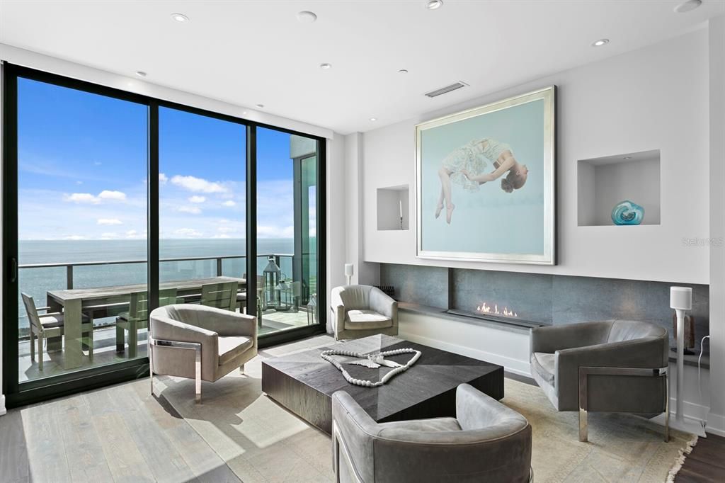 For Sale: $7,000,000 (3 beds, 3 baths, 4005 Square Feet)