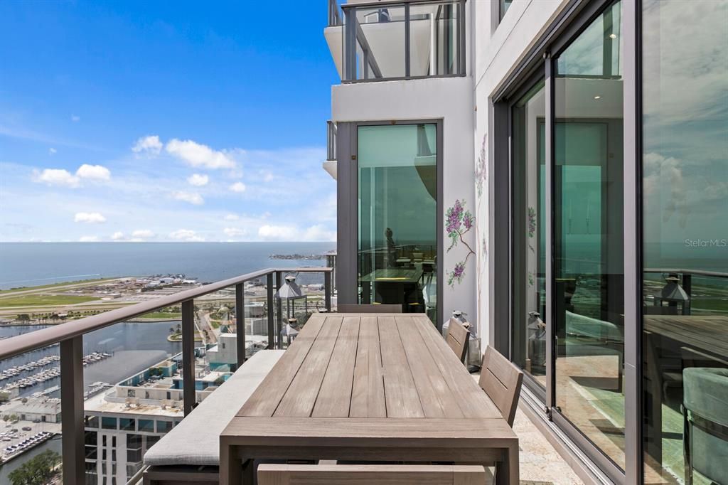 For Sale: $7,000,000 (3 beds, 3 baths, 4005 Square Feet)