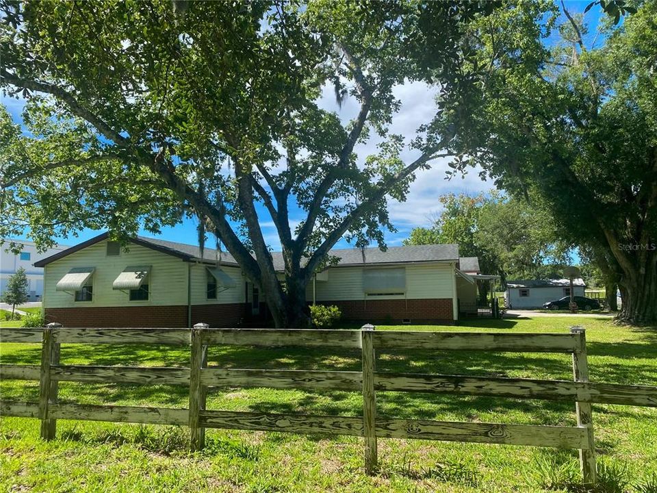 Недавно продано: $400,000 (3 спален, 2 ванн, 2064 Квадратных фут)