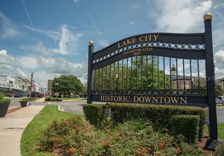 На продажу: $354,900 (3 спален, 2 ванн, 1602 Квадратных фут)