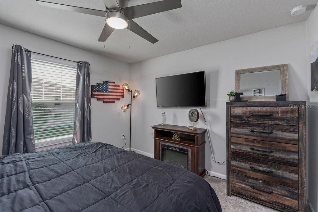 待售: $365,000 (3 贝兹, 2 浴室, 1680 平方英尺)