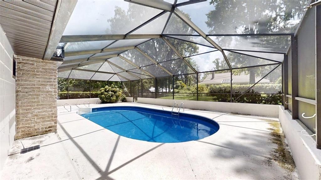 Active With Contract: $349,995 (3 beds, 2 baths, 2232 Square Feet)