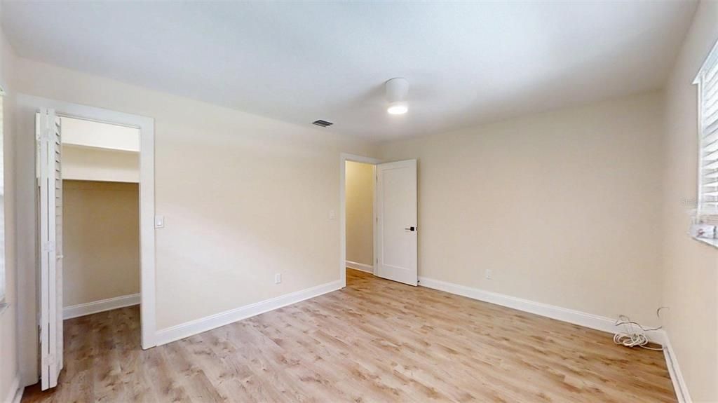 Active With Contract: $349,995 (3 beds, 2 baths, 2232 Square Feet)