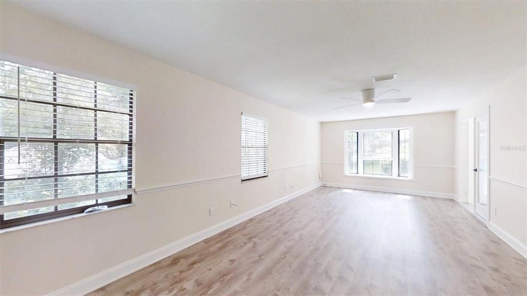 Active With Contract: $349,995 (3 beds, 2 baths, 2232 Square Feet)