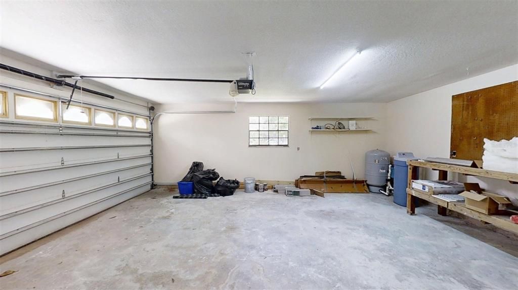 Active With Contract: $349,995 (3 beds, 2 baths, 2232 Square Feet)