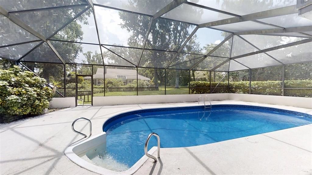 Active With Contract: $349,995 (3 beds, 2 baths, 2232 Square Feet)