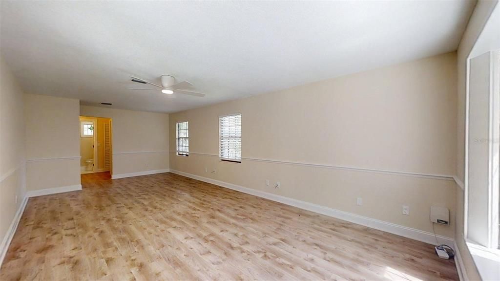 Active With Contract: $349,995 (3 beds, 2 baths, 2232 Square Feet)