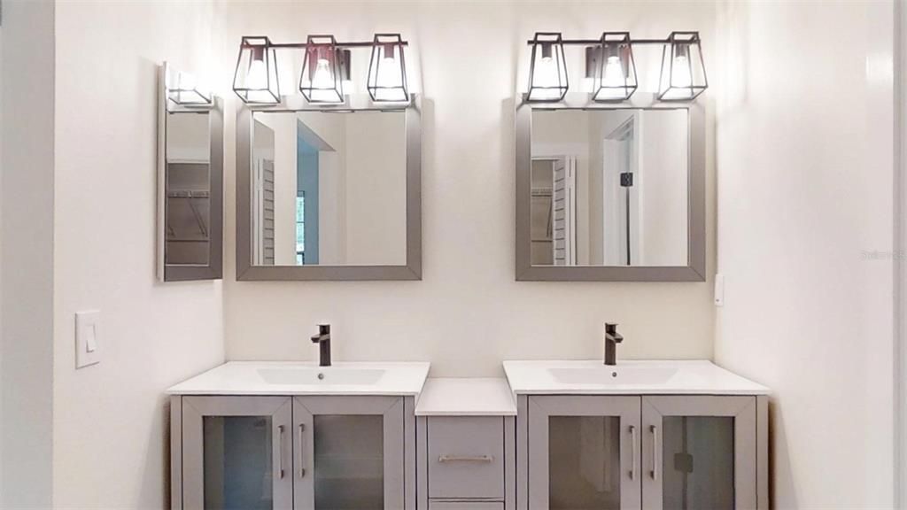 Active With Contract: $349,995 (3 beds, 2 baths, 2232 Square Feet)