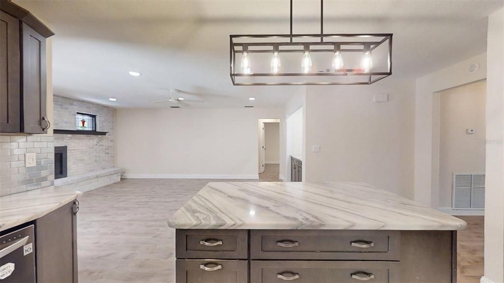 Active With Contract: $349,995 (3 beds, 2 baths, 2232 Square Feet)