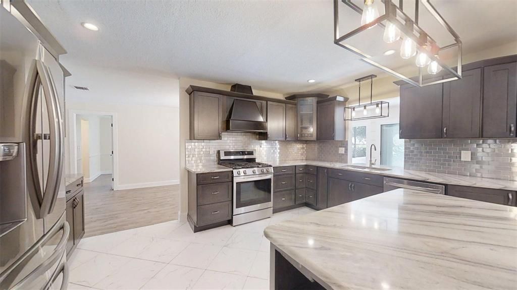 Active With Contract: $349,995 (3 beds, 2 baths, 2232 Square Feet)