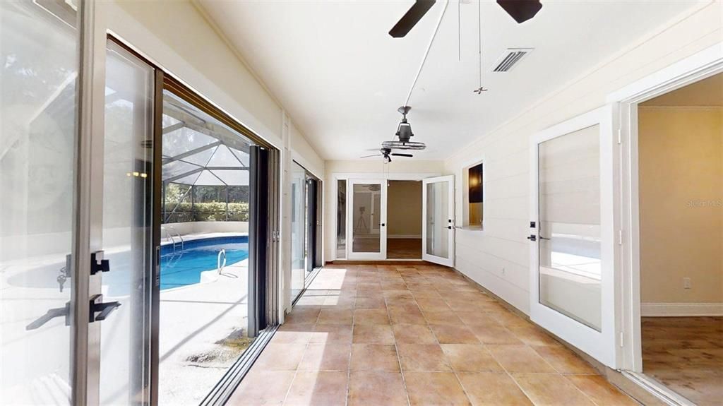 Active With Contract: $349,995 (3 beds, 2 baths, 2232 Square Feet)