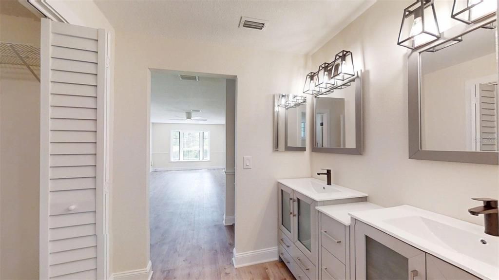 Active With Contract: $349,995 (3 beds, 2 baths, 2232 Square Feet)