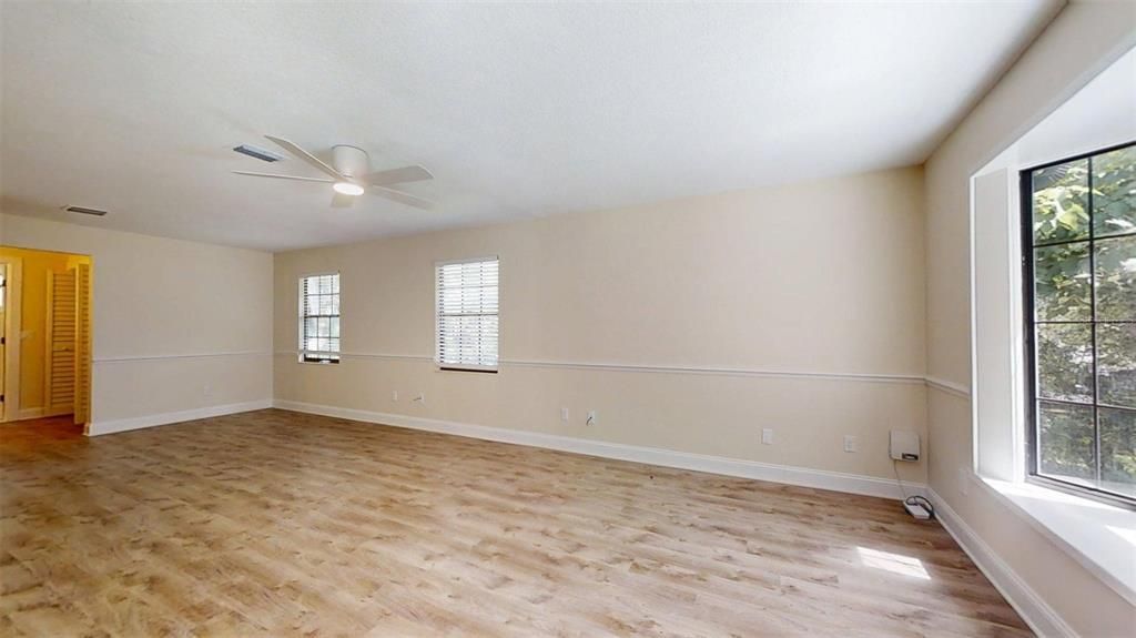 Active With Contract: $349,995 (3 beds, 2 baths, 2232 Square Feet)