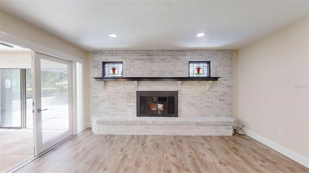 Active With Contract: $349,995 (3 beds, 2 baths, 2232 Square Feet)